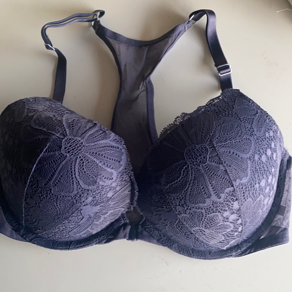 NWT 34 D Victoria’s Secret Lace padded push up